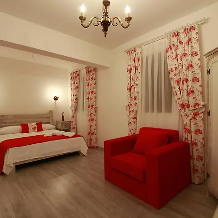 Otel Aksam Sefasi Alaçatı